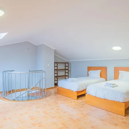 Mit Meerblick By Interhome Lejlighed Levadas